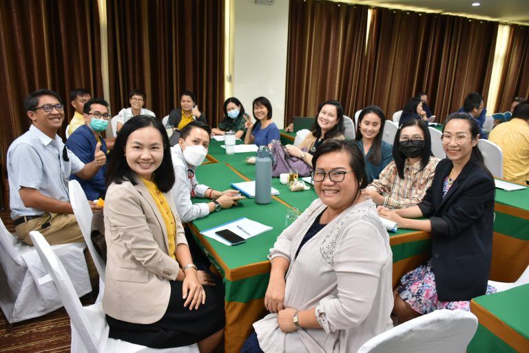 โครงการให้ความรู้ทบทวนเกณฑ์การประกันคุณภาพการศึกษาภายใน ระดับหลักสูตร คณะและสถาบัน มหาวิทยาลัยราชภัฏร้อยเอ็ด ประจำปีการศึกษา